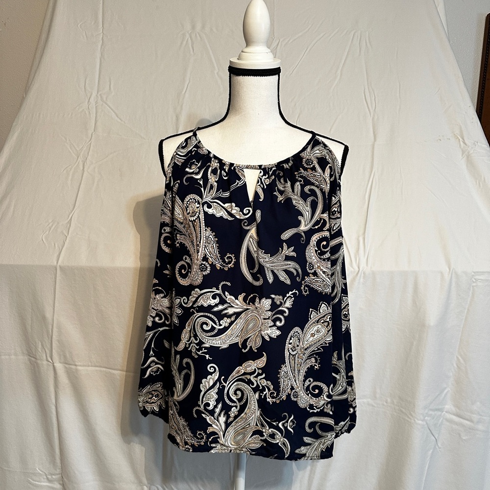New York and Co cold shoulder blouse
